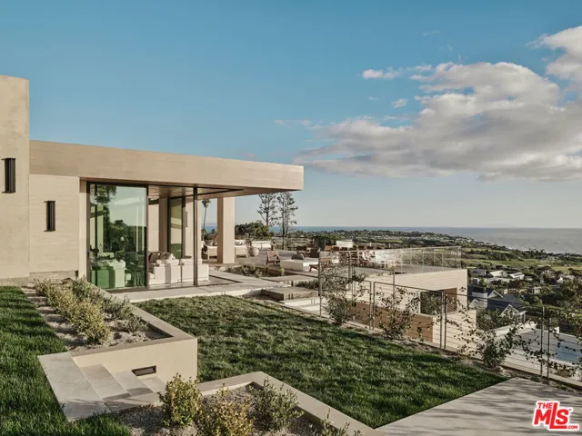 30010 Andromeda Lane, Malibu, California 90265