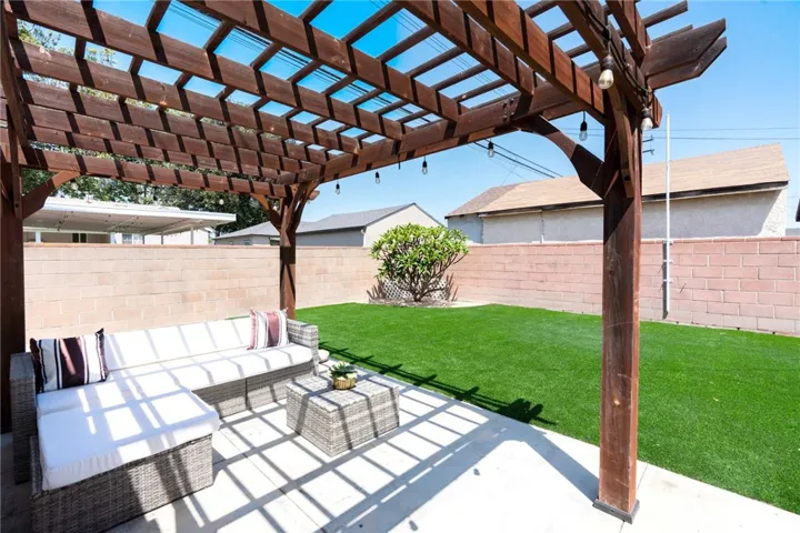 5903 Hazelbrook Avenue, Lakewood, California 90712