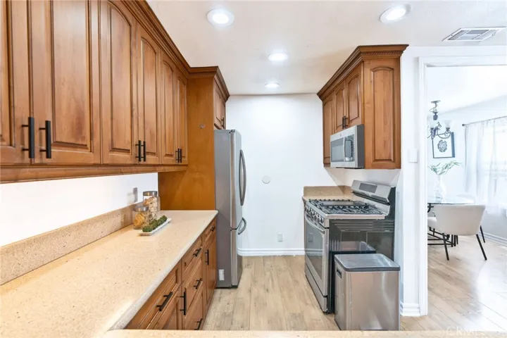 5903 Hazelbrook Avenue, Lakewood, California 90712