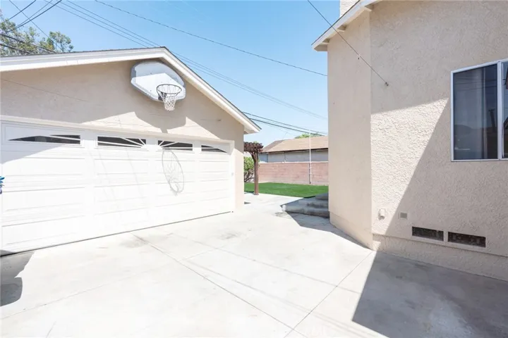 5903 Hazelbrook Avenue, Lakewood, California 90712