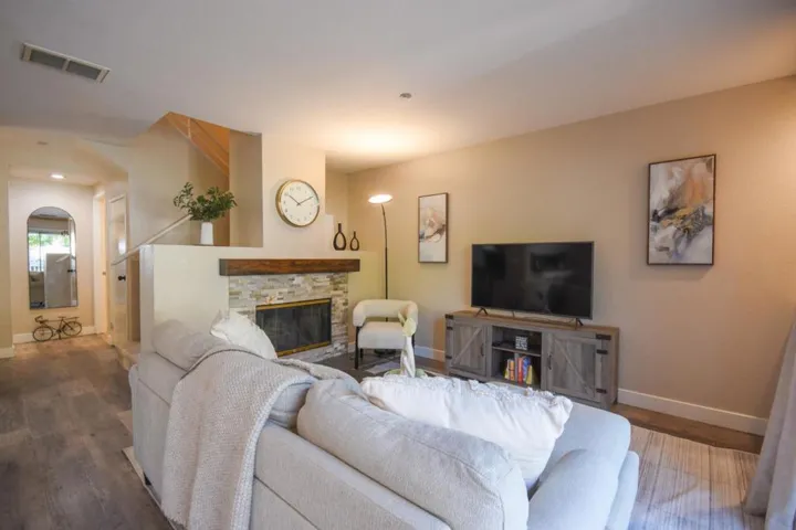 6993 Rodling Drive C, San Jose, California 95138