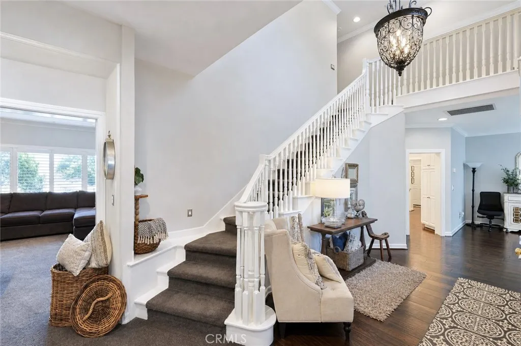 nice open floor plan.