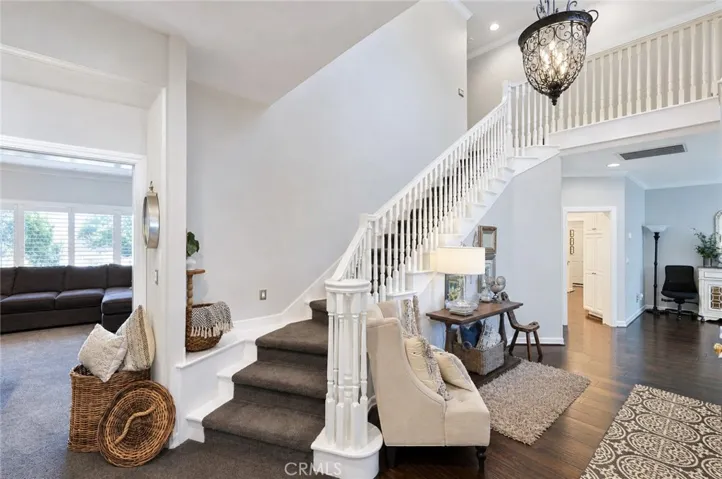 nice open floor plan.