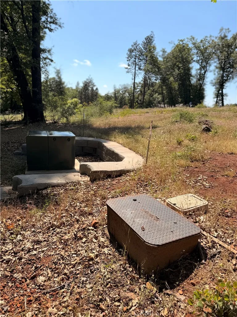Both water (Del Oro) and underground power available at curb