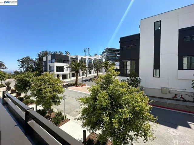 1 Bristol 302, San Francisco, California 94130