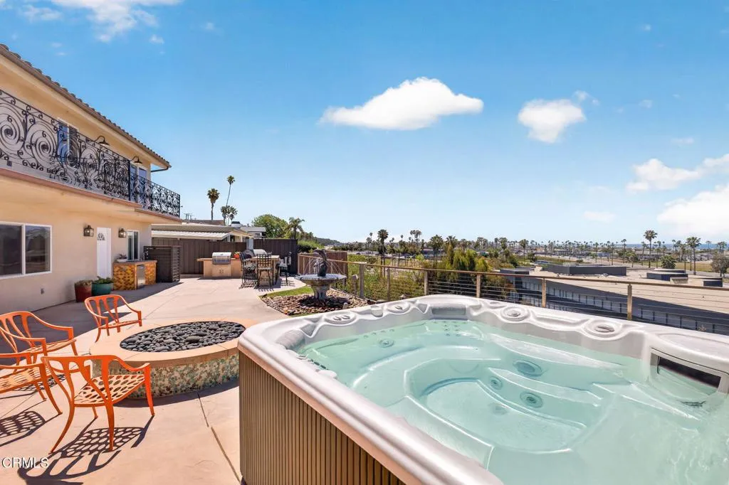 78-web-or-mls-UpmarketMedia-2180Vis-070