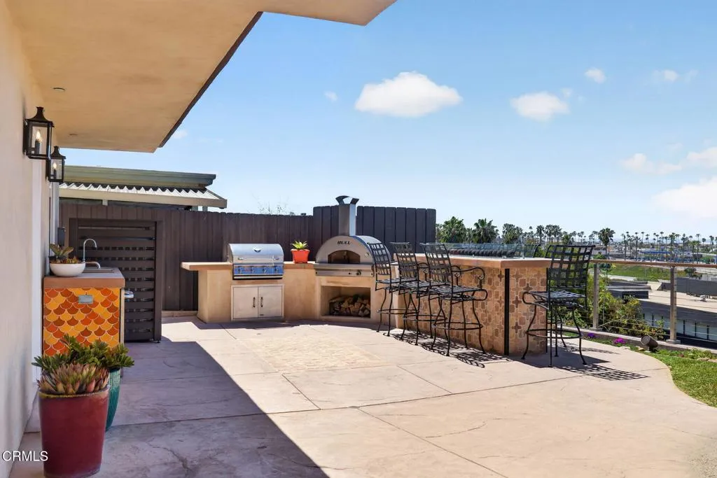 71-web-or-mls-UpmarketMedia-2180Vis-049