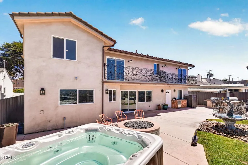 80-web-or-mls-UpmarketMedia-2180Vis-076