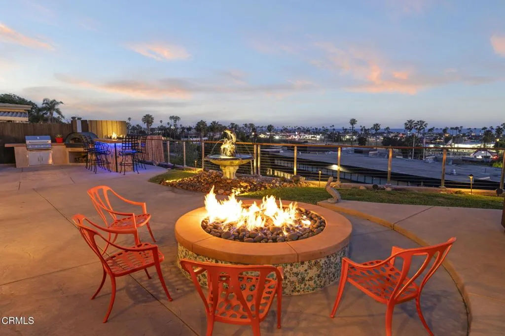 11-web-or-mls-UpmarketMedia-2180Vis-twi-