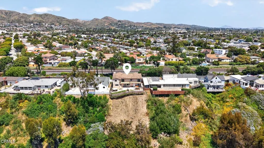 87-web-or-mls-UpmarketMedia-2180Vis-aer-