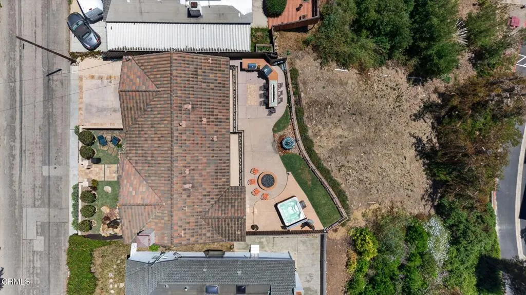 86-web-or-mls-UpmarketMedia-2180Vis-aer-