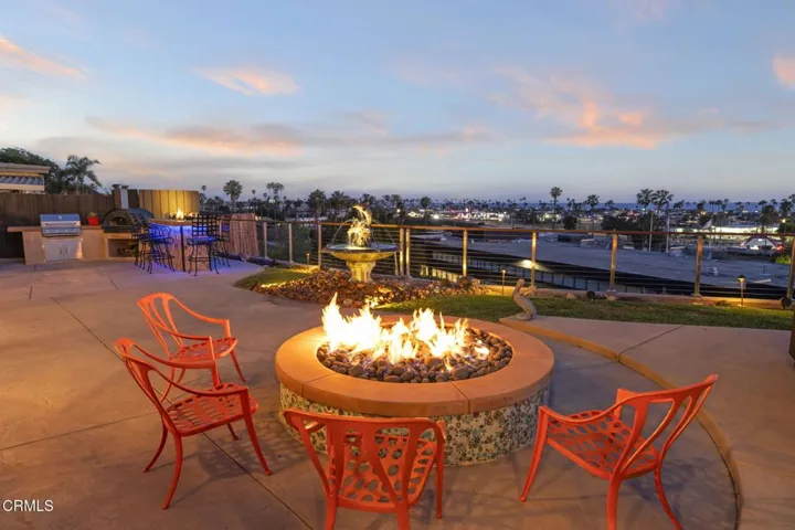 11-web-or-mls-UpmarketMedia-2180Vis-twi-