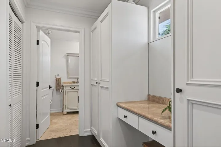 65-web-or-mls-UpmarketMedia-2180Vis-229