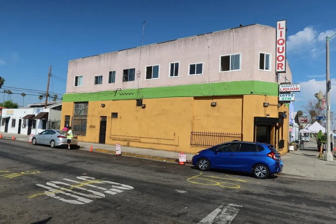 2829 W Jefferson