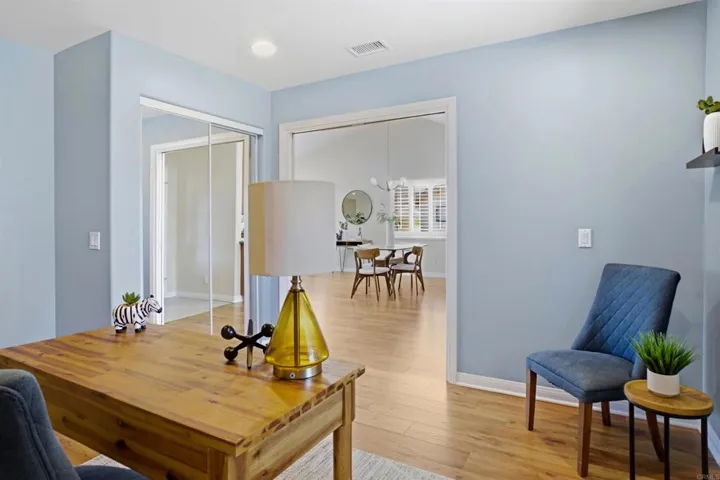 6064 Erlanger, San Diego, California 92122