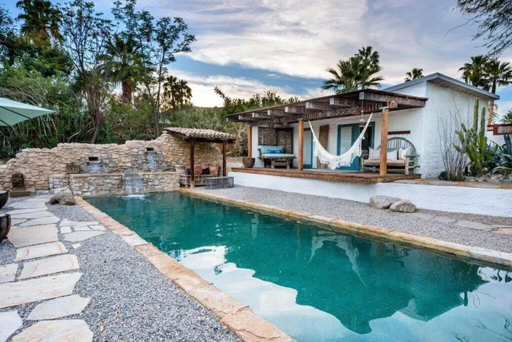 SA - 18.jpg-pool & guest house
