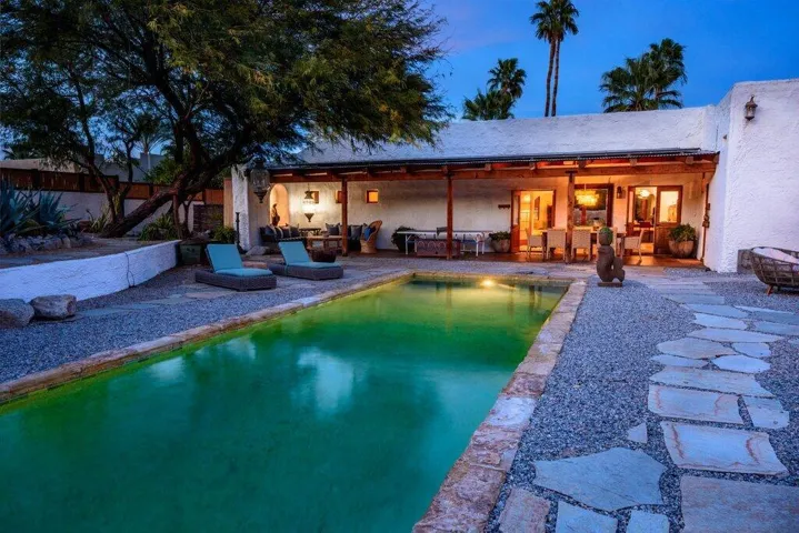 SA - 51.jpg-pool-covered patio-twilight