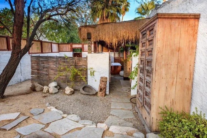 SA - 27.jpg-outside bathroom