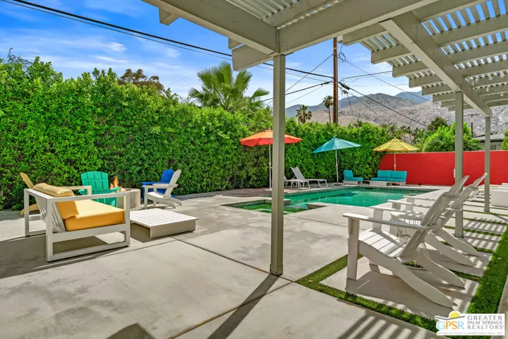 1327 E San Lucas Road, Palm Springs, California 92264