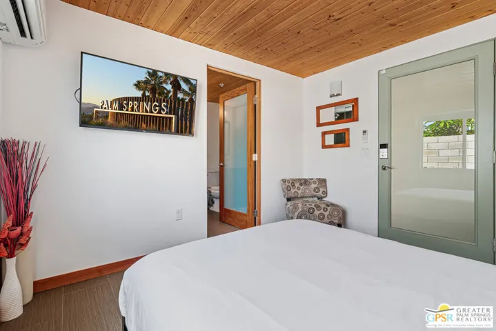 1327 E San Lucas Road, Palm Springs, California 92264