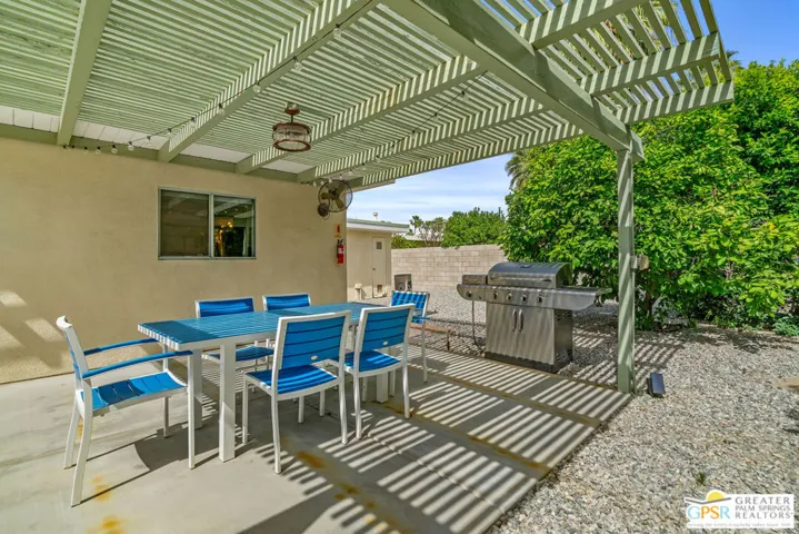 1327 E San Lucas Road, Palm Springs, California 92264