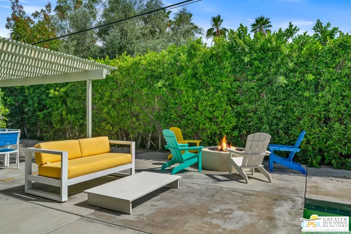 1327 E San Lucas Road, Palm Springs, California 92264