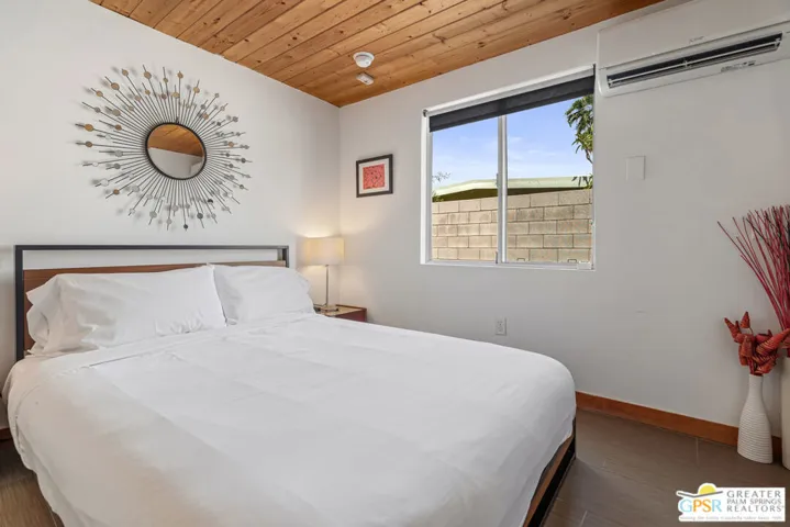 1327 E San Lucas Road, Palm Springs, California 92264
