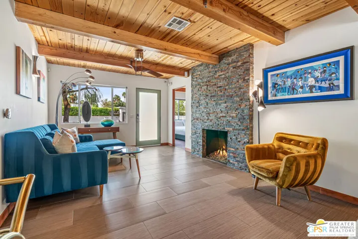 1327 E San Lucas Road, Palm Springs, California 92264