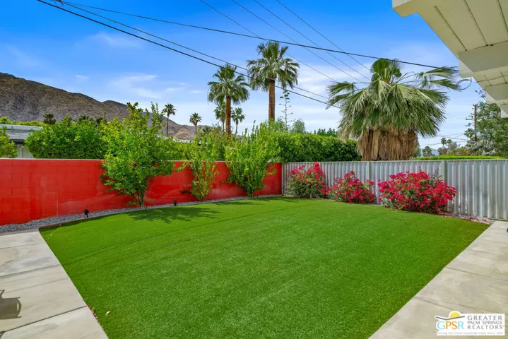 1327 E San Lucas Road, Palm Springs, California 92264