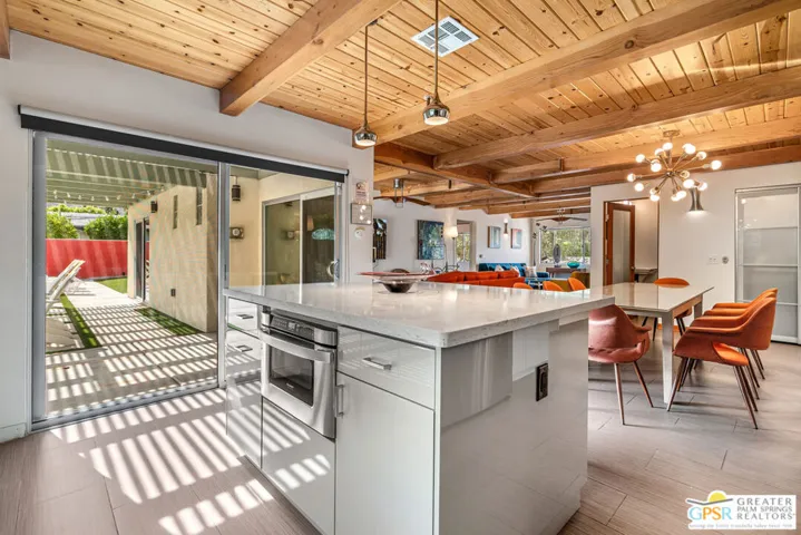 1327 E San Lucas Road, Palm Springs, California 92264