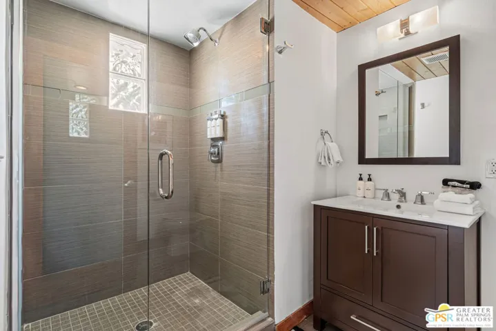 1327 E San Lucas Road, Palm Springs, California 92264