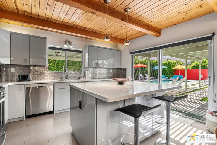 1327 E San Lucas Road, Palm Springs, California 92264