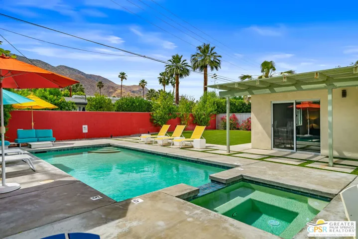 1327 E San Lucas Road, Palm Springs, California 92264