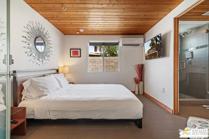 1327 E San Lucas Road, Palm Springs, California 92264