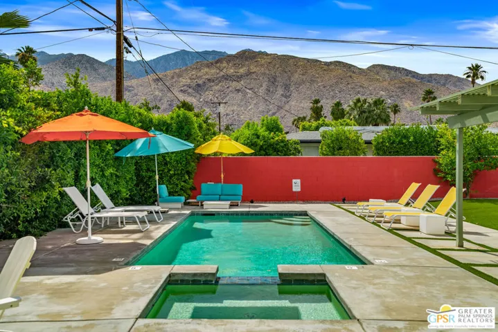 1327 E San Lucas Road, Palm Springs, California 92264
