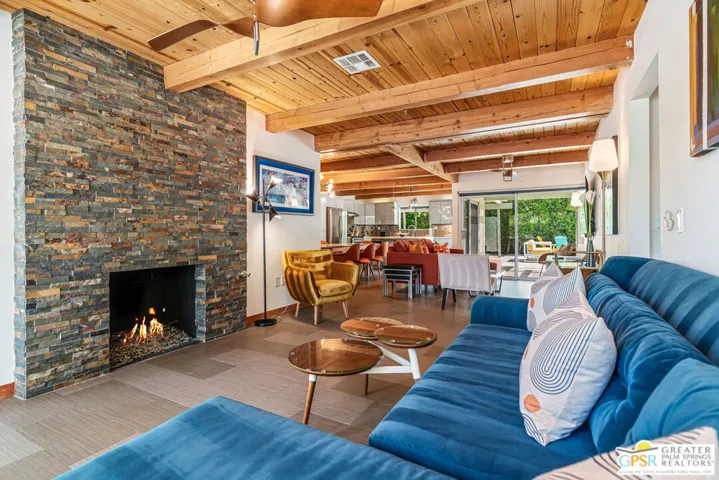 1327 E San Lucas Road, Palm Springs, California 92264