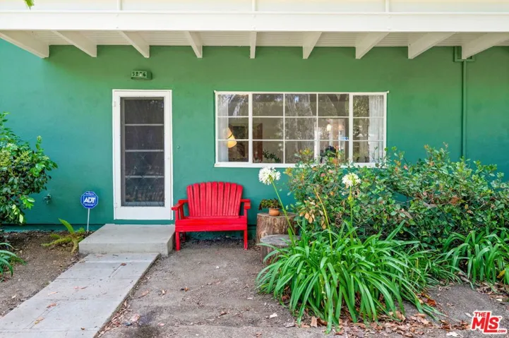 5226 Village Green, Los Angeles, California 90016