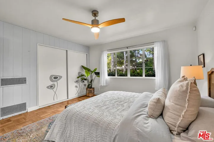 5226 Village Green, Los Angeles, California 90016