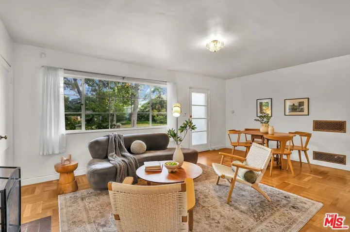 5226 Village Green, Los Angeles, California 90016