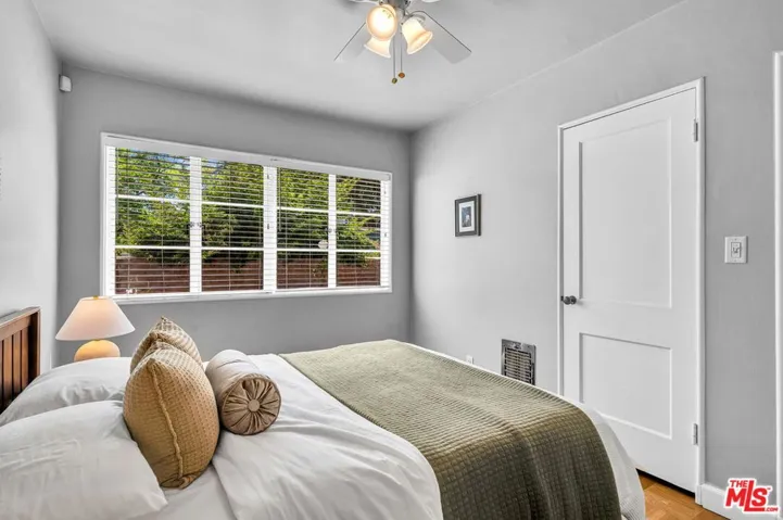 5226 Village Green, Los Angeles, California 90016