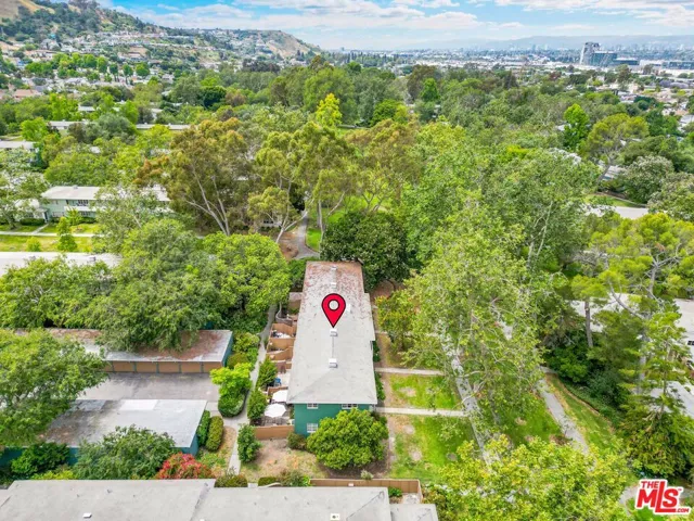 5226 Village Green, Los Angeles, California 90016