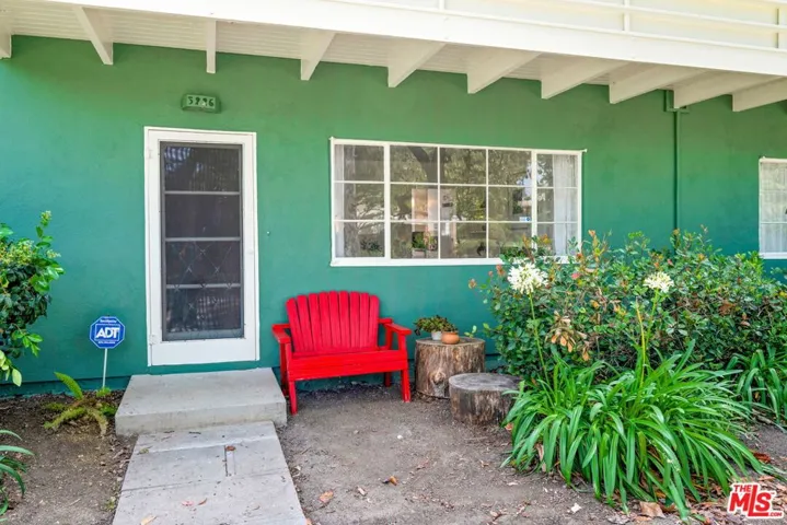 5226 Village Green, Los Angeles, California 90016