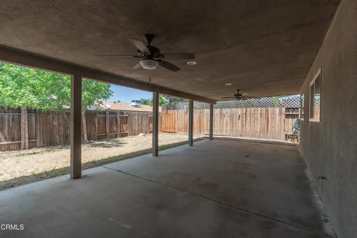 27_back_exterior_1