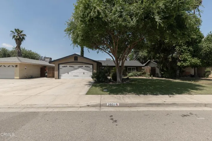 06_front_exterior_5