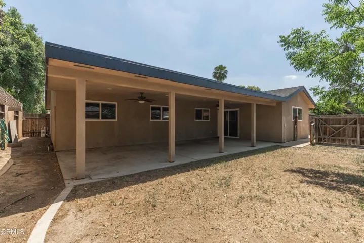 29_back_exterior_3