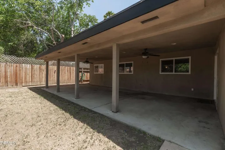 30_back_exterior_4