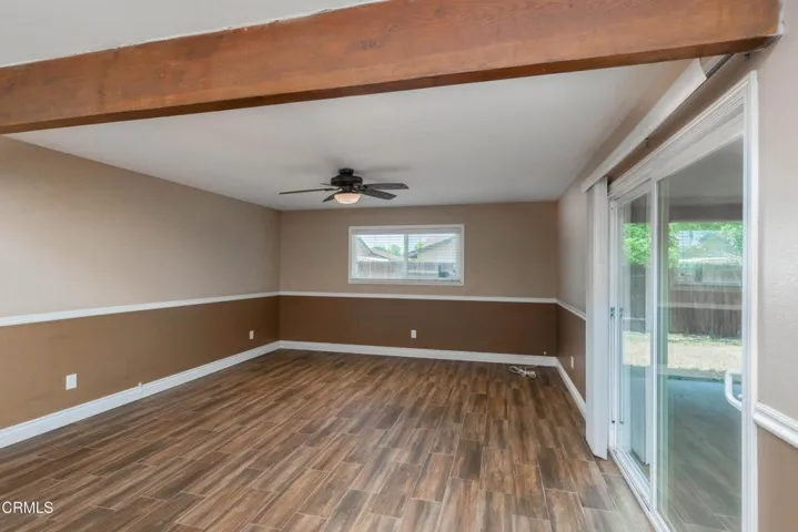 10_living_room