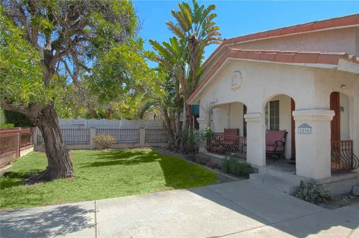 2094 Orange Avenue, Costa Mesa, California 92627