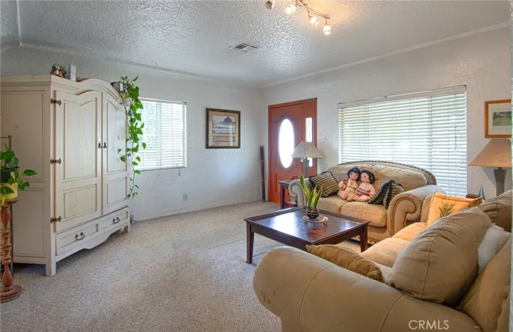 2094 Orange Avenue, Costa Mesa, California 92627