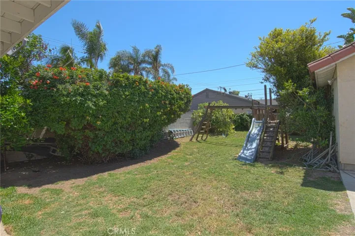 2094 Orange Avenue, Costa Mesa, California 92627